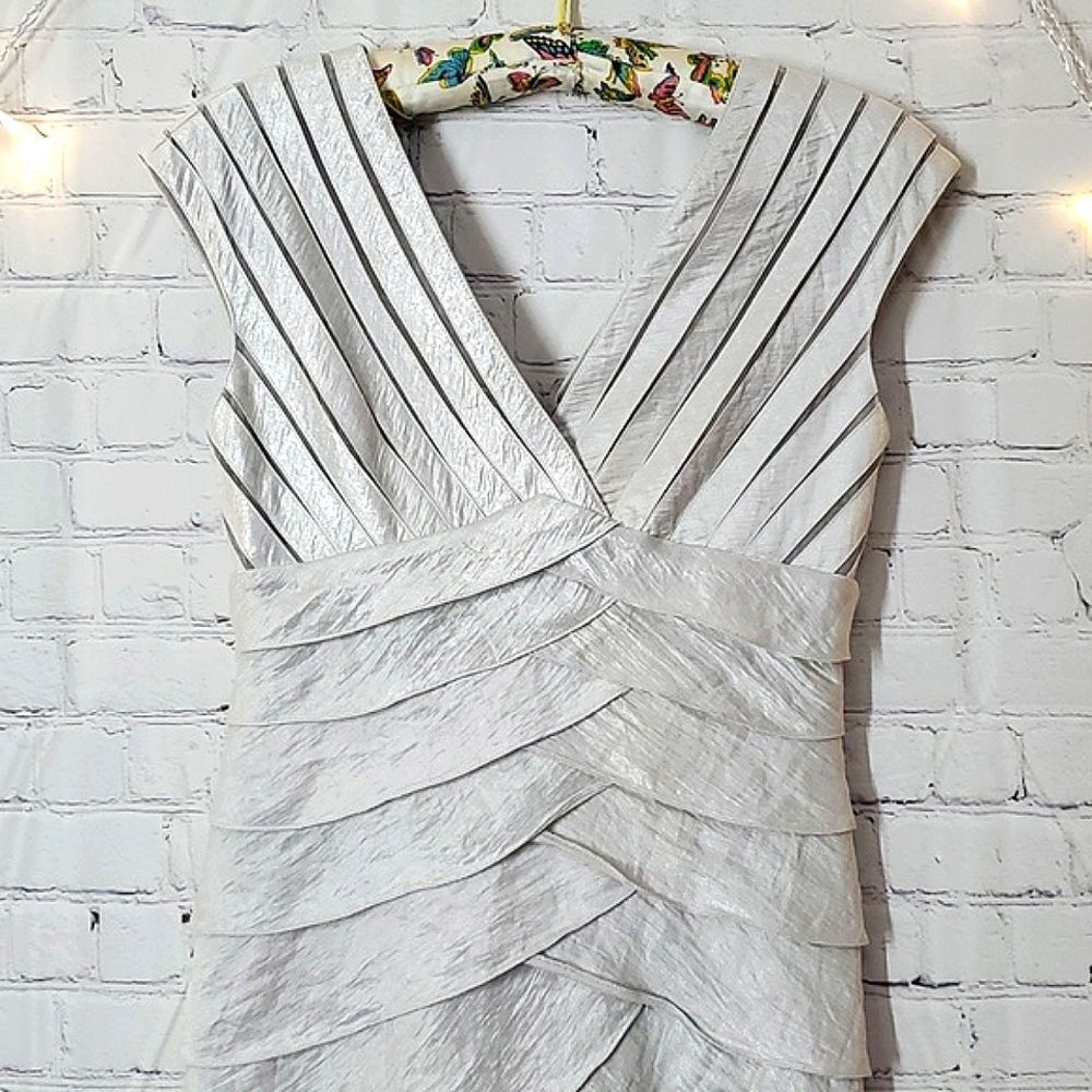 Adrianna Papell Silver Metallic Ruffle Tiered Cocktail Evening Dress Sleeveless - Picture 8 of 17